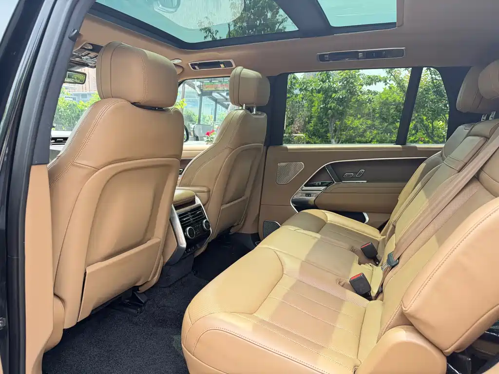 Land Rover Range Rover — миниатюра 9