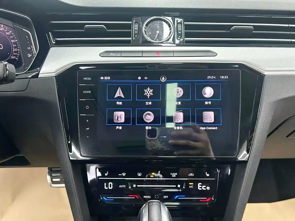 Volkswagen Magotan PHEV — миниатюра 17