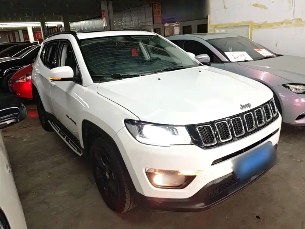 Jeep Compass — миниатюра 4