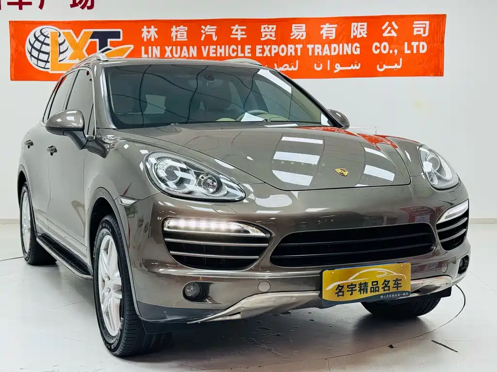 Porsche Cayenne — миниатюра 3