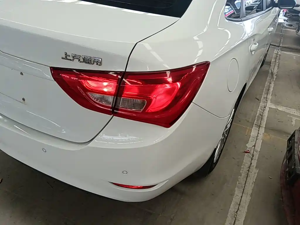 Buick Excelle — миниатюра 8