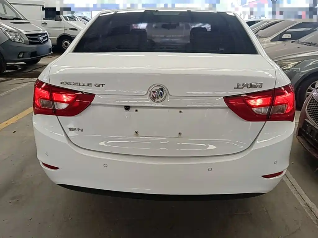 Buick Excelle — миниатюра 6