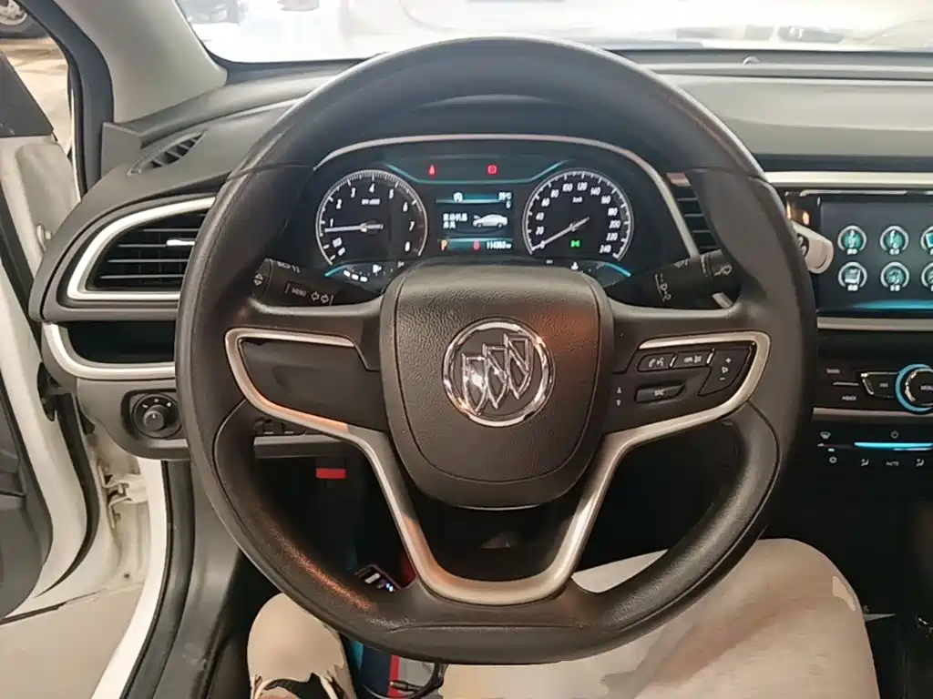 Buick Excelle — миниатюра 11