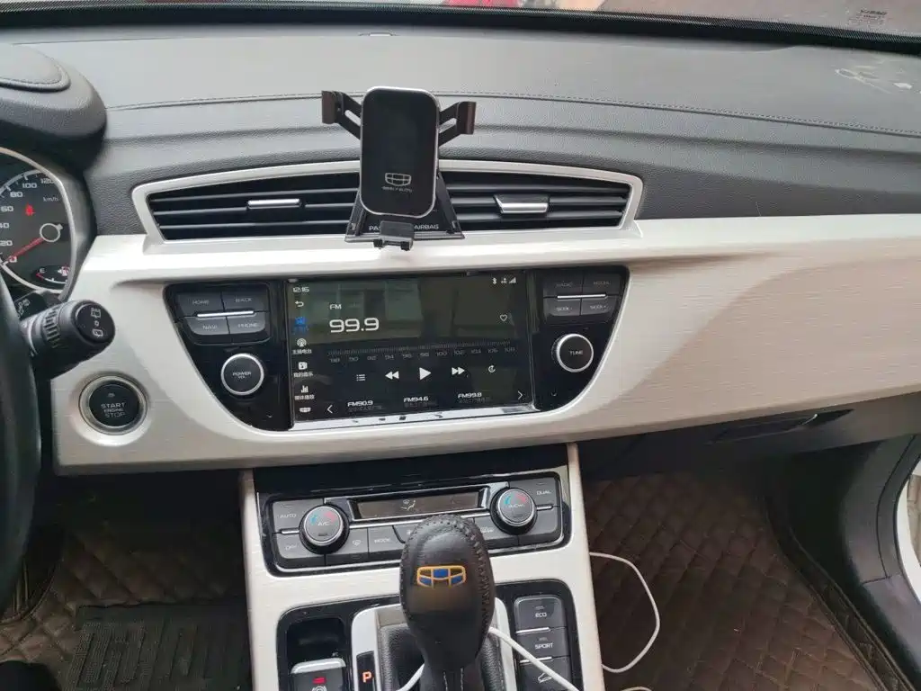 Geely Boyue — миниатюра 6