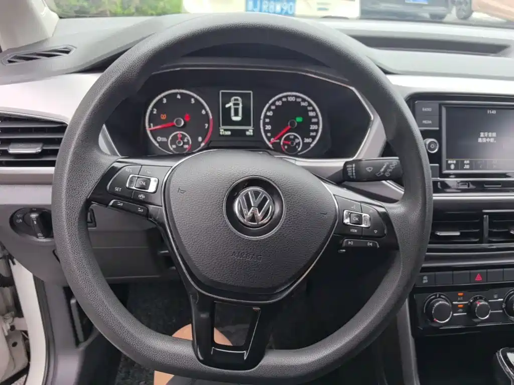 Volkswagen T-Cross — миниатюра 11