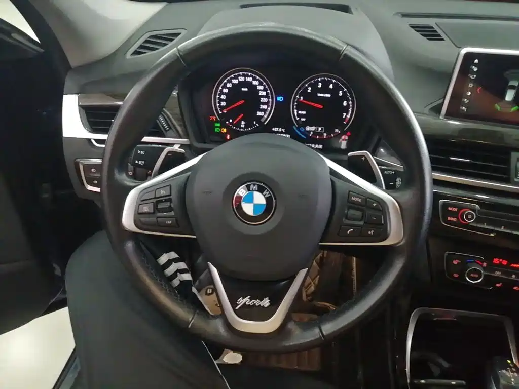 BMW X1 — миниатюра 11