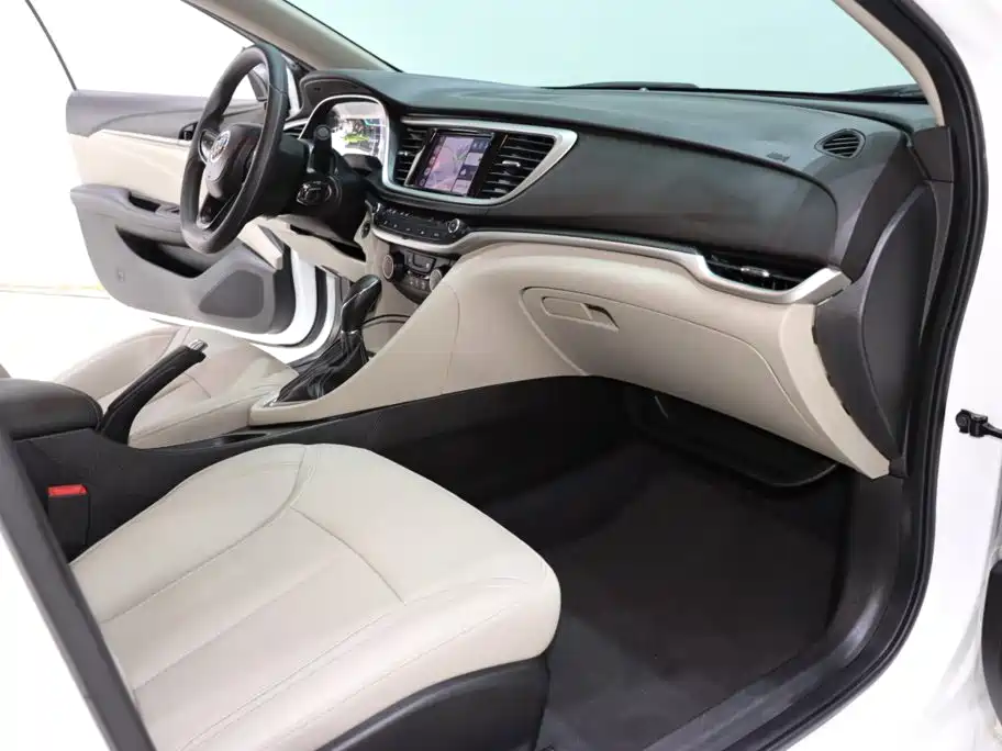 Buick Excelle — миниатюра 8