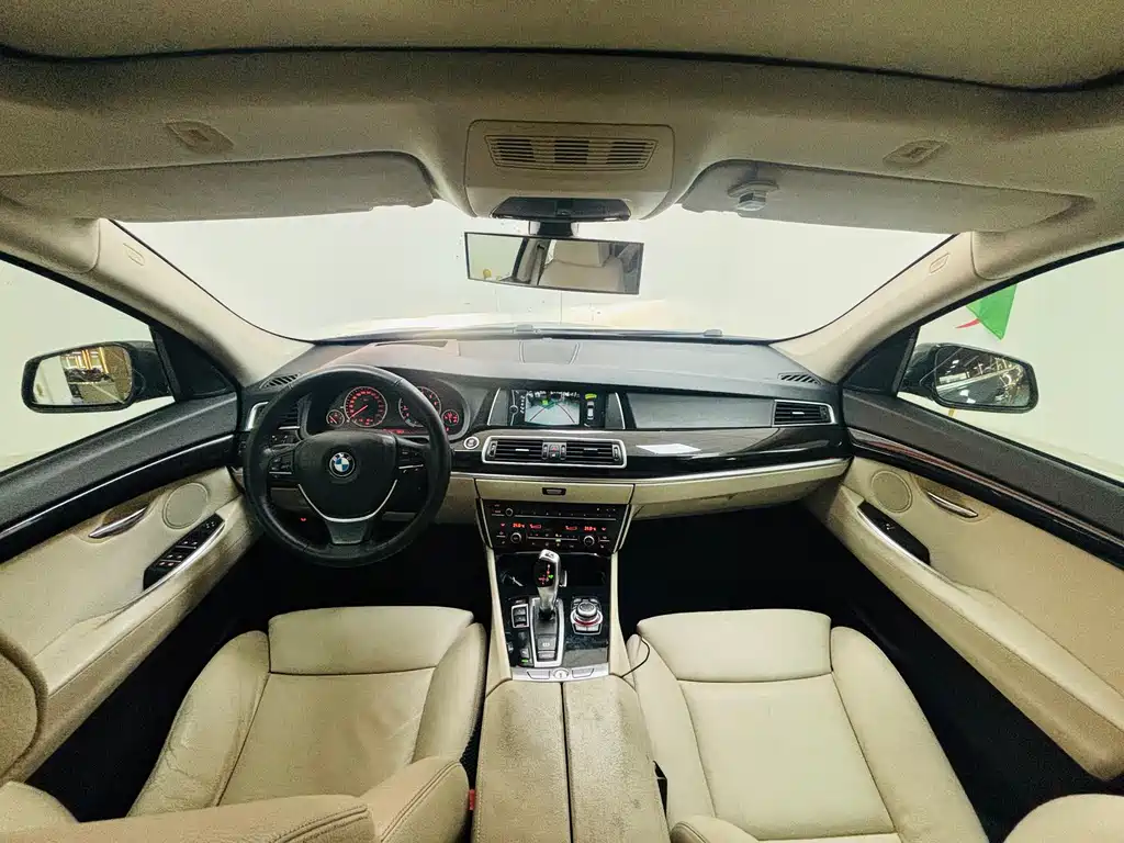 BMW 5 Series GT — миниатюра 8