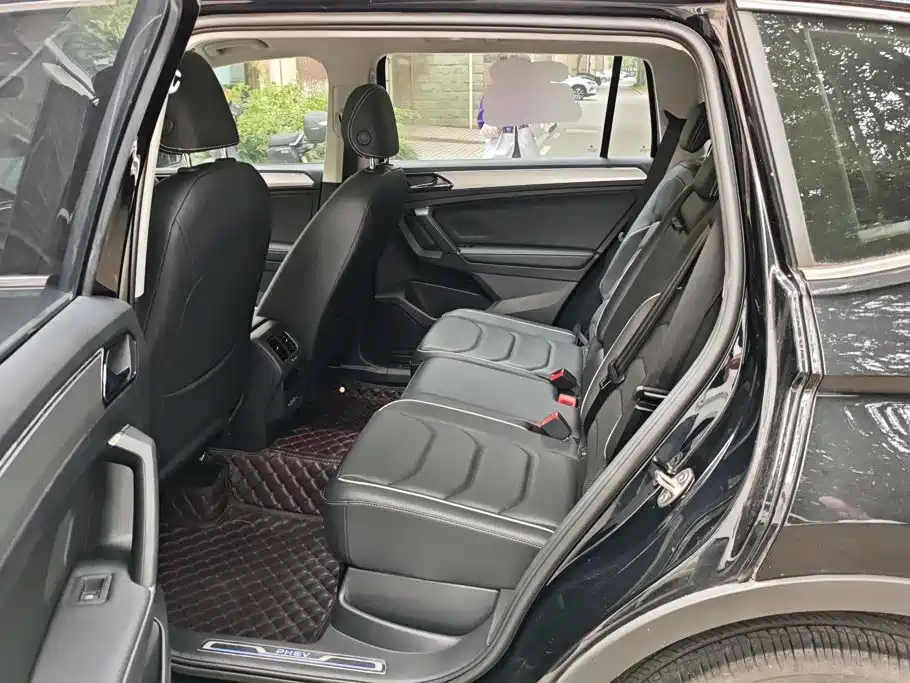 Volkswagen Tiguan L PHEV — миниатюра 11