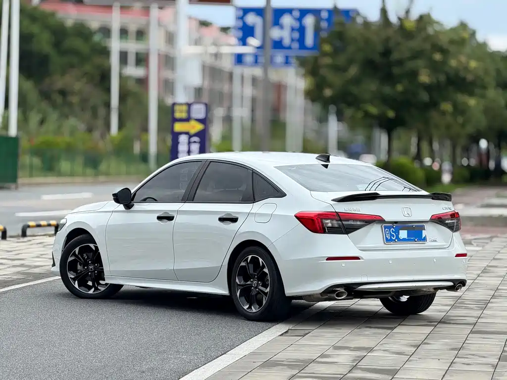 Honda Civic — миниатюра 4