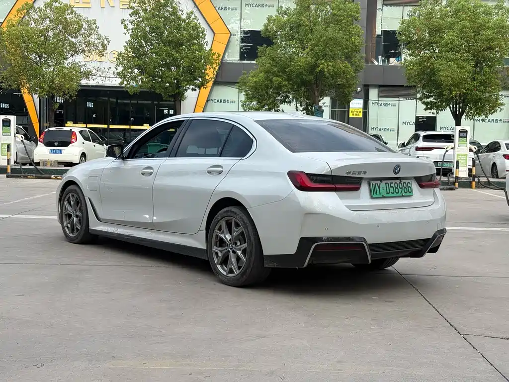 BMW i3 — миниатюра 19