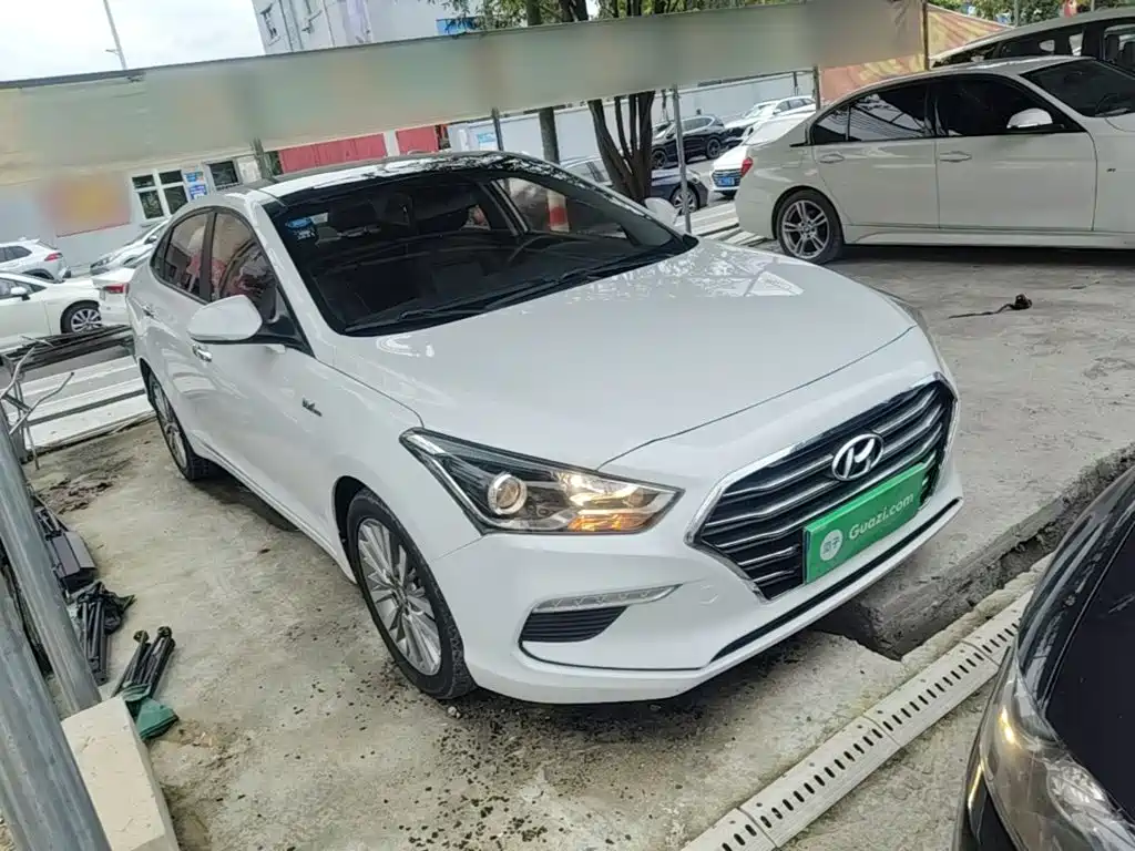 Hyundai Mistra — миниатюра 4