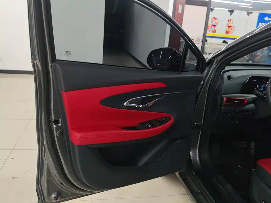 Changan UNI-T — миниатюра 7