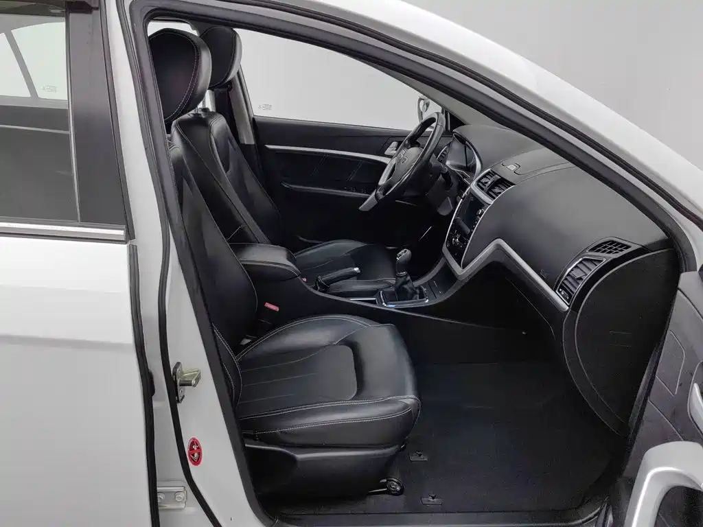 Geely Emgrand — миниатюра 23