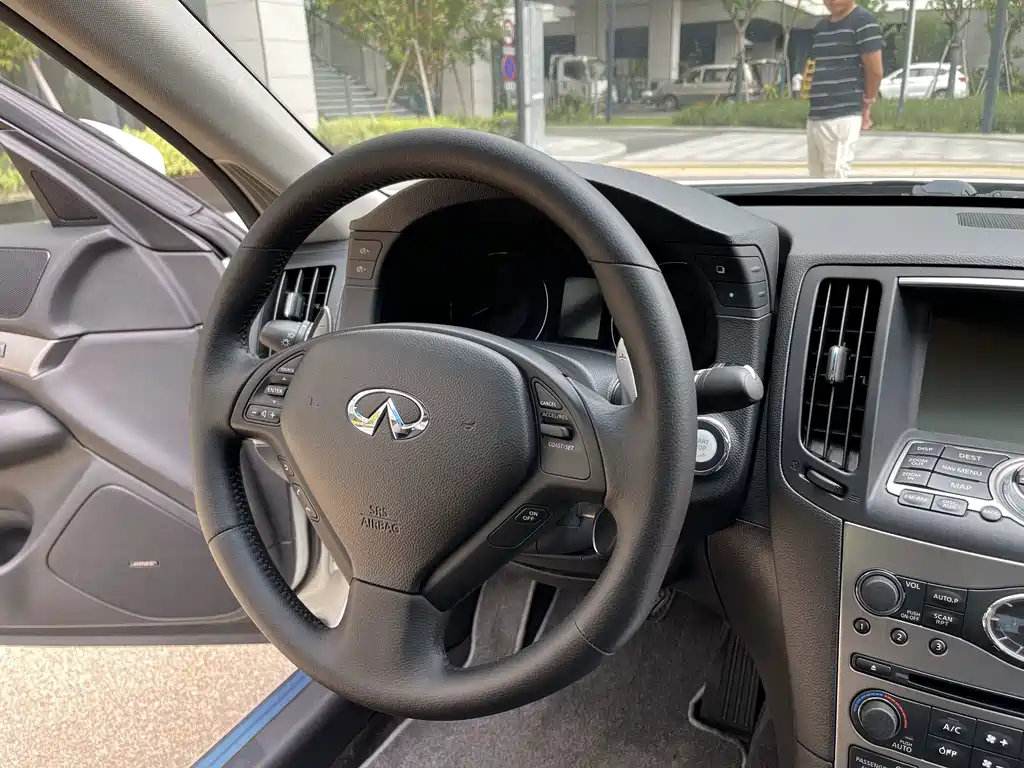 Infiniti G — миниатюра 13