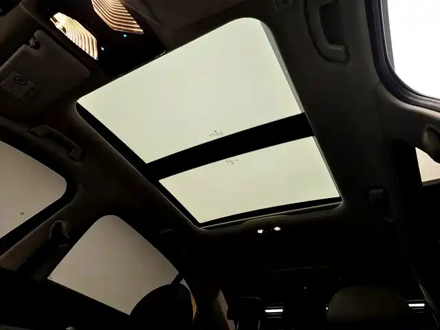BMW 3 Series — миниатюра 14