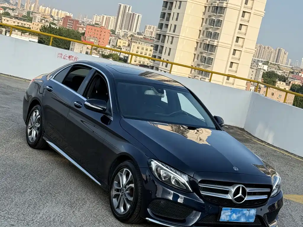 Mercedes-Benz C-Class — миниатюра 2