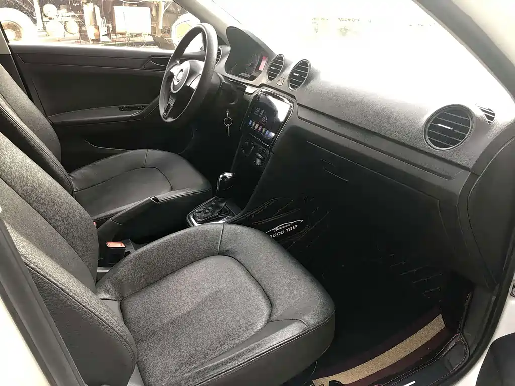 Volkswagen Jetta — миниатюра 5