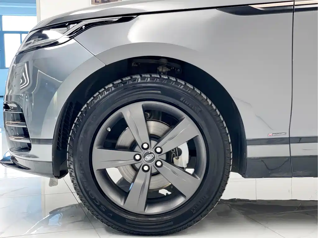 Land Rover Velar — миниатюра 8