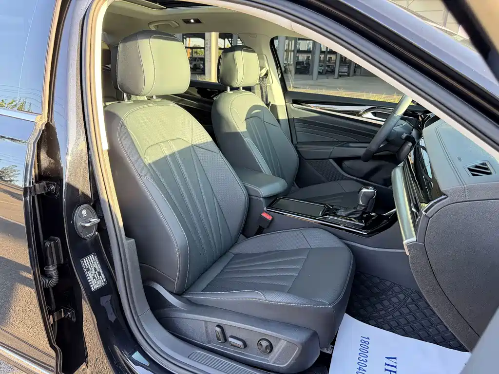 Volkswagen Passat — миниатюра 12