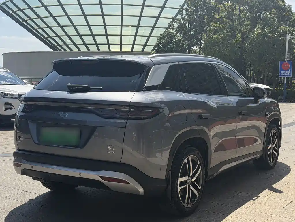 BYD L DM-i — миниатюра 10