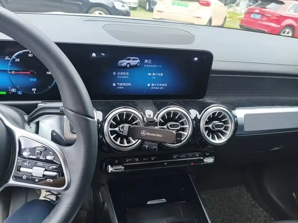 Mercedes-Benz EQB — миниатюра 13