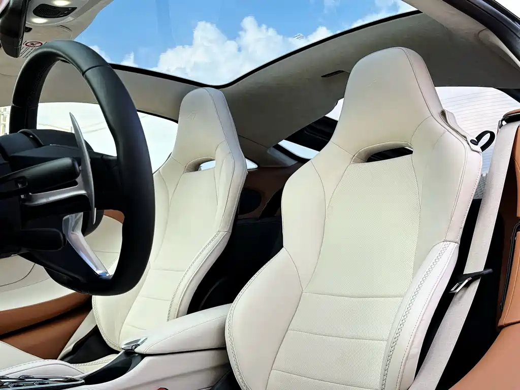 McLaren GT — миниатюра 12