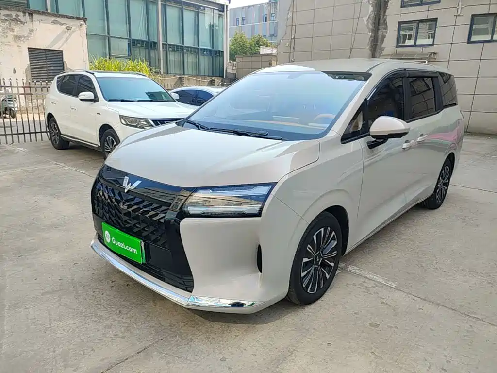 Wuling Xingguang 730 New Energy