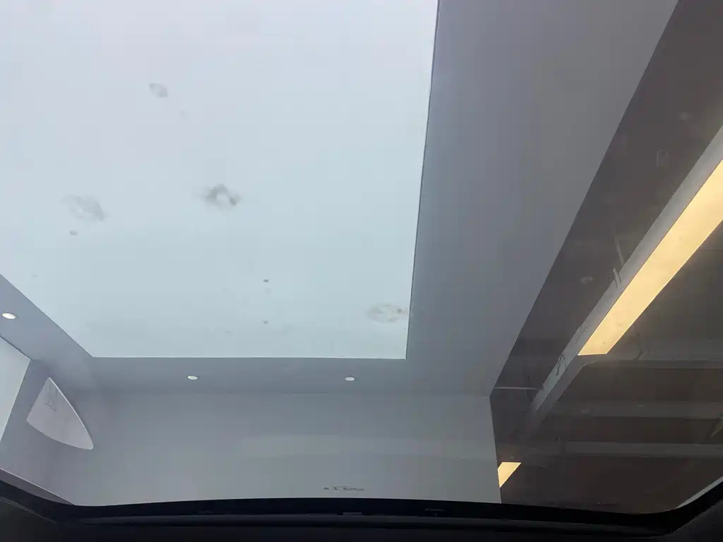 Jaguar E-PACE — миниатюра 14