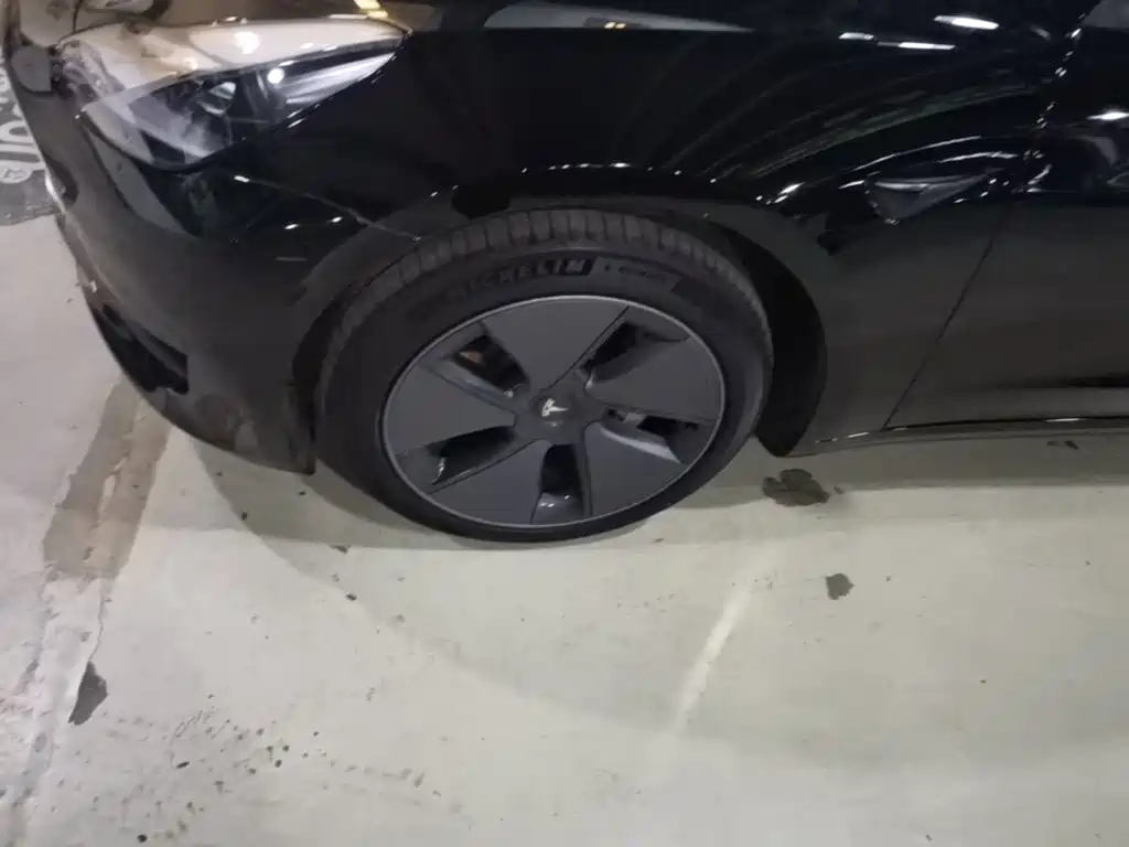 Tesla Model 3 — миниатюра 23