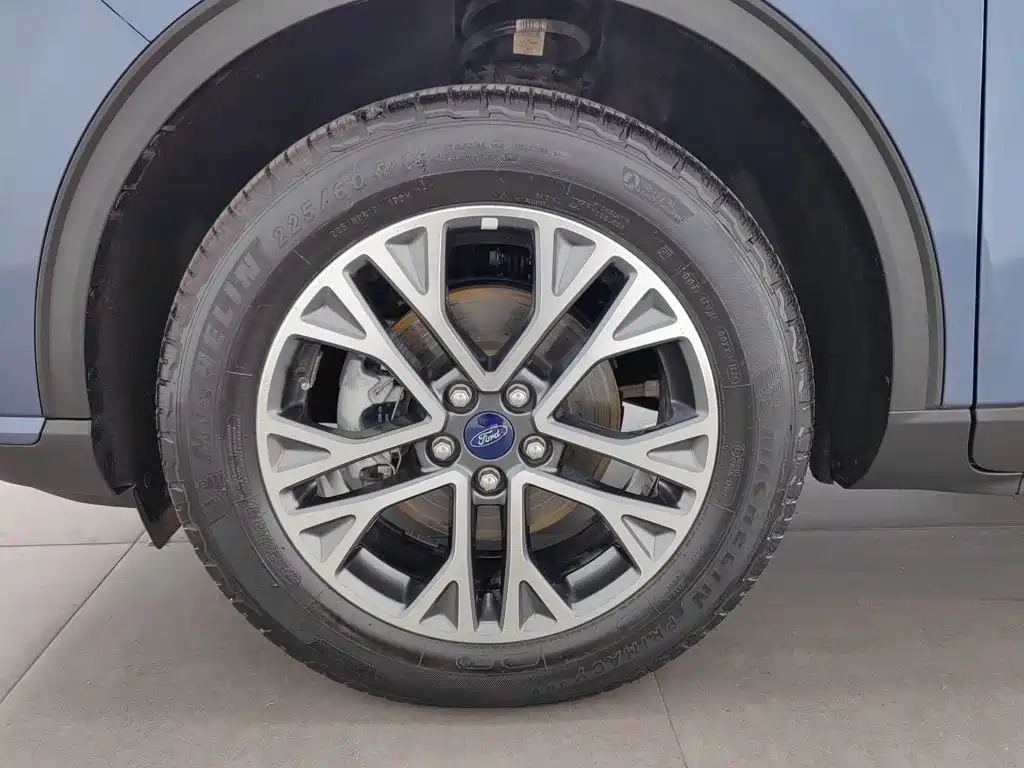 Ford Escape — миниатюра 17