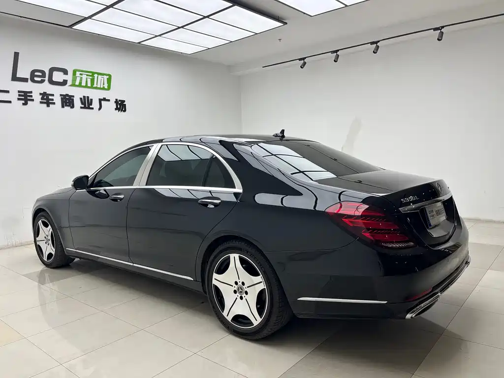Mercedes-Benz S-Class — миниатюра 7