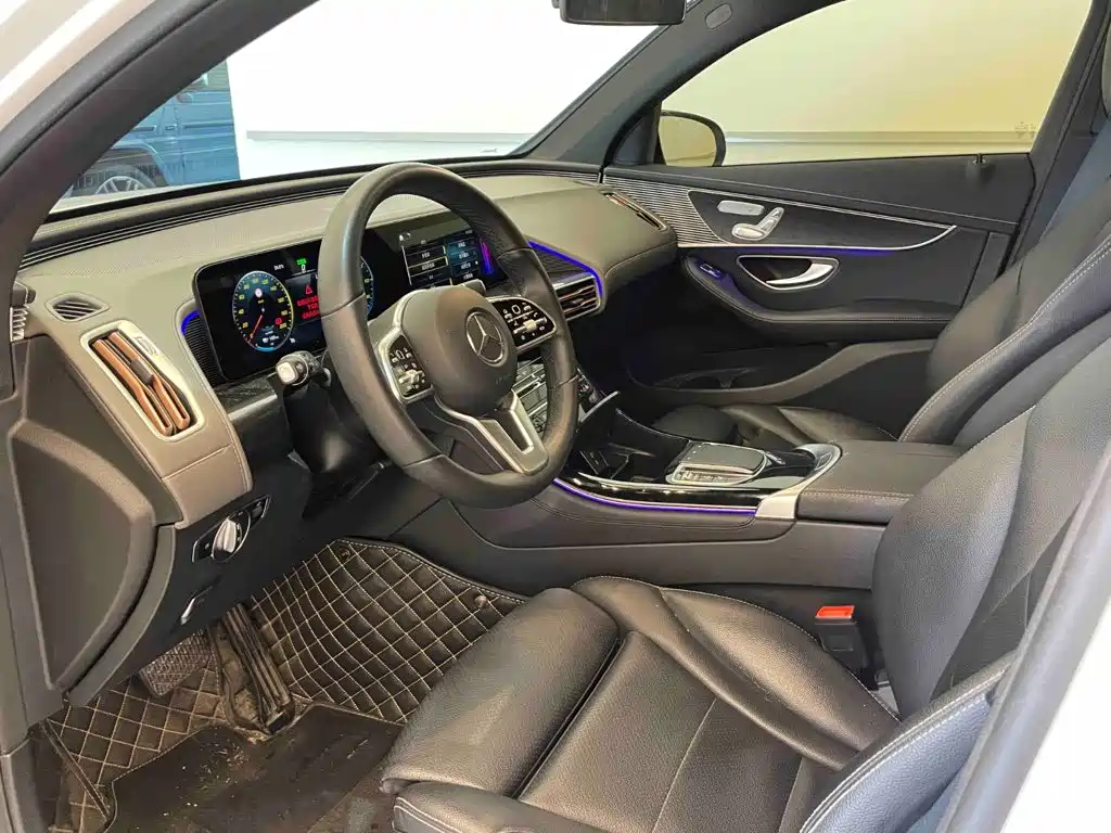 Mercedes-Benz EQC — миниатюра 8