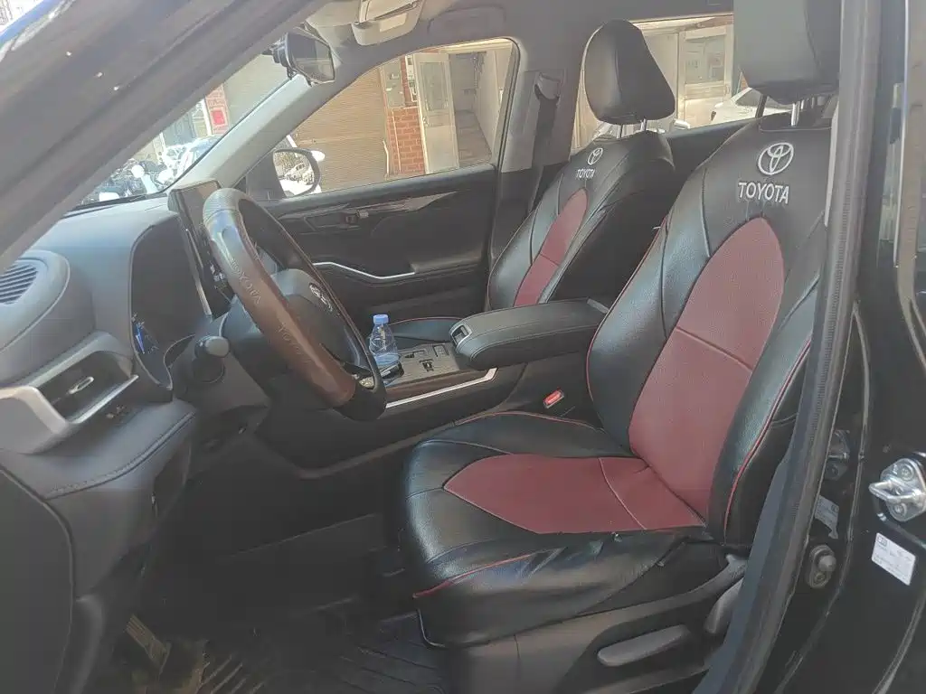 Toyota Highlander — миниатюра 11