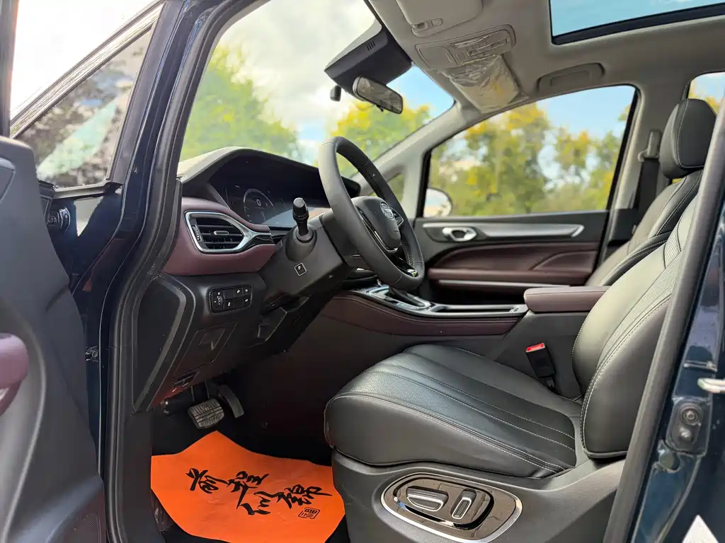 GAC Motor Trumpchi M6 — миниатюра 5