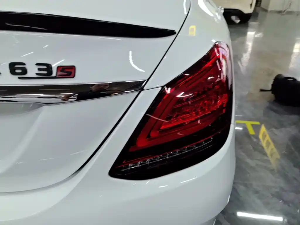 Mercedes-Benz C-Class — миниатюра 8