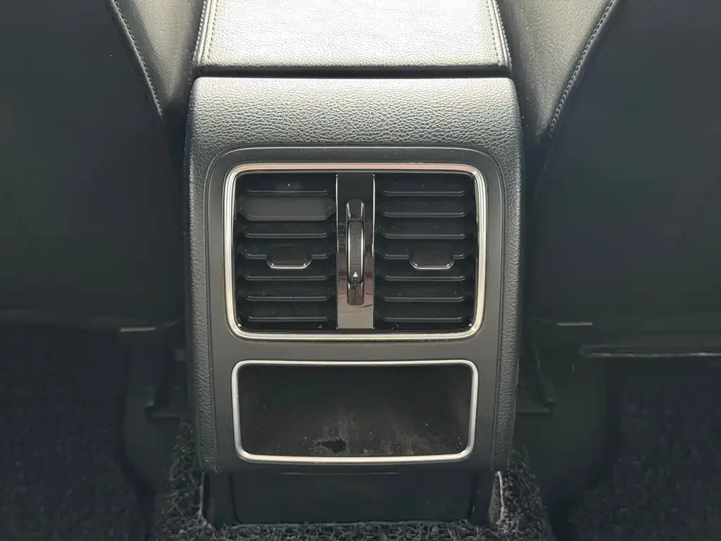 Volkswagen Magotan — миниатюра 11