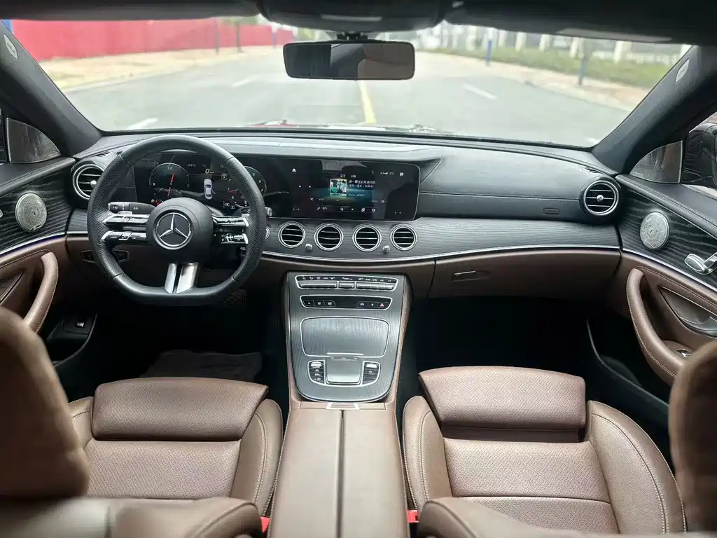 Mercedes-Benz E-Class E 2022 E 260 L