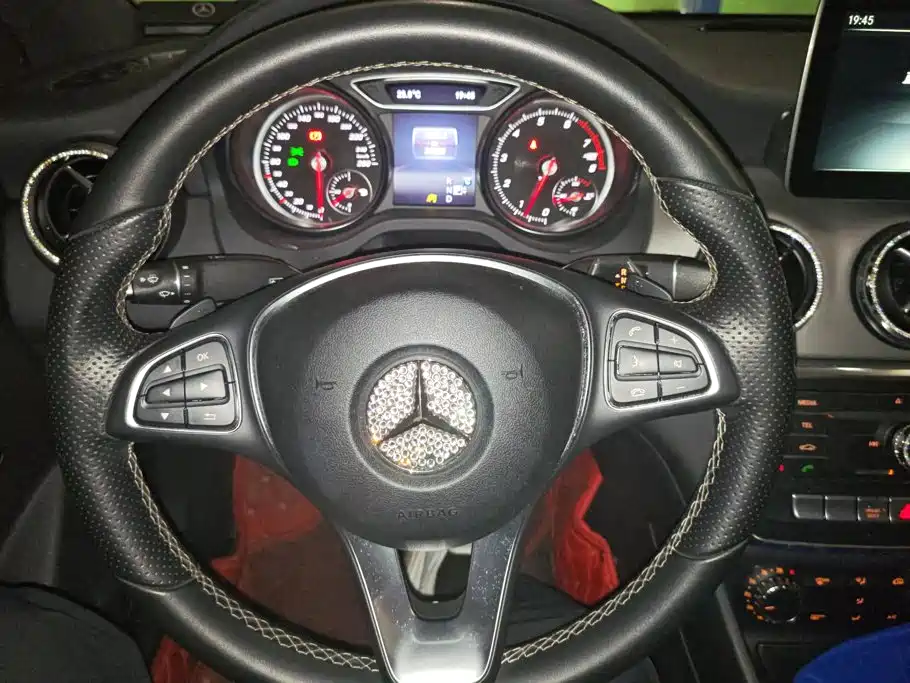 Mercedes-Benz CLA (Import) — миниатюра 15