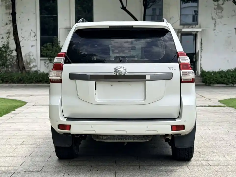 Toyota Prado — миниатюра 8
