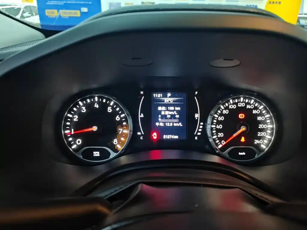 Jeep Renegade — миниатюра 12