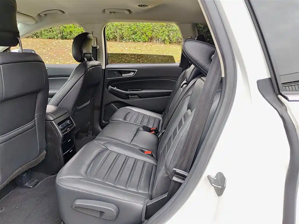 Ford Edge 2016 EcoBoost 245 7 мест