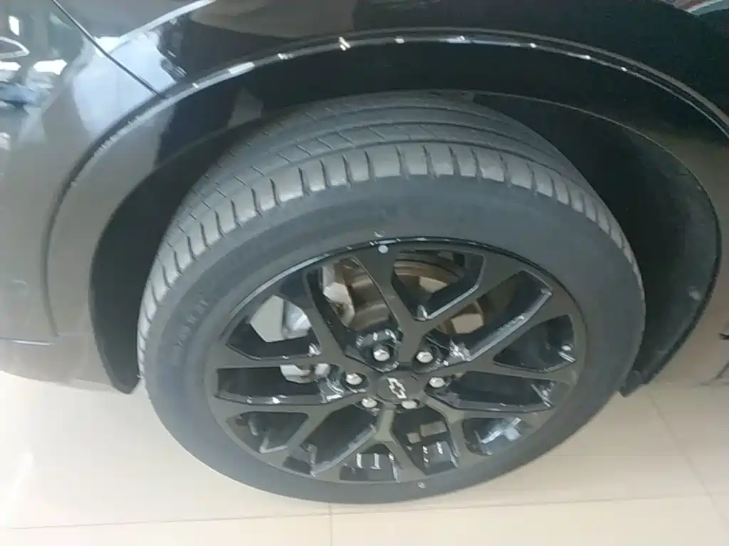 Chevrolet Blazer — миниатюра 23
