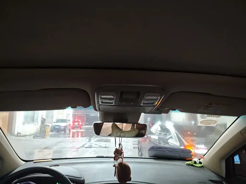 Geely Emgrand GS — миниатюра 9