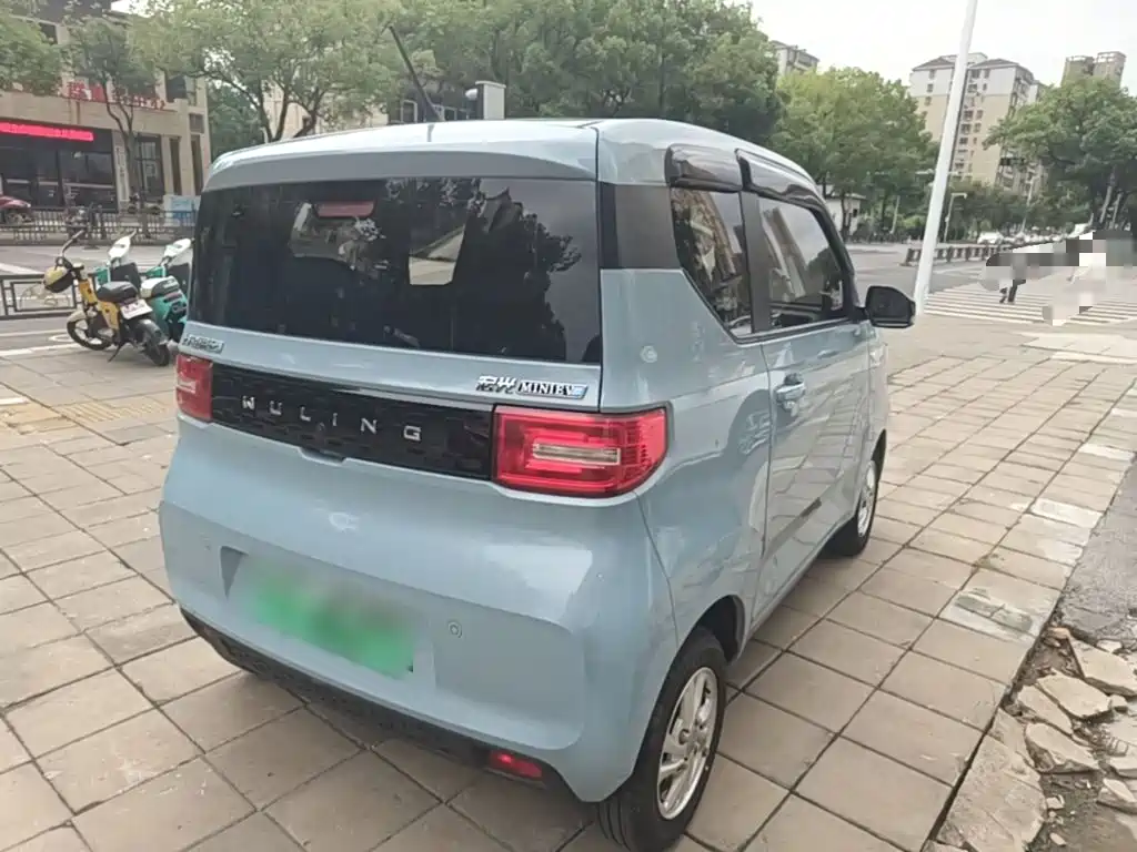 Wuling MINIEV — миниатюра 7