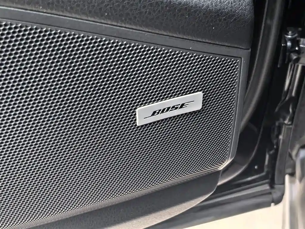 Porsche Cayenne — миниатюра 29