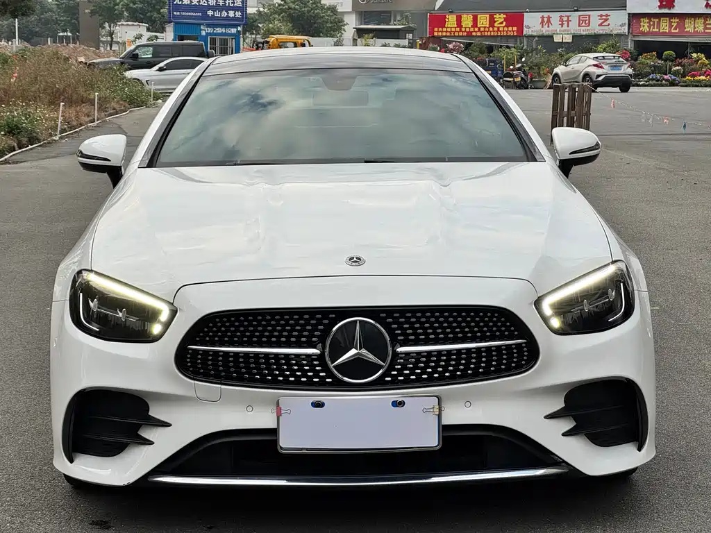 MERCEDES-BENZ E CLASS