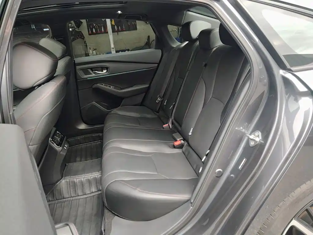Honda Accord — миниатюра 17