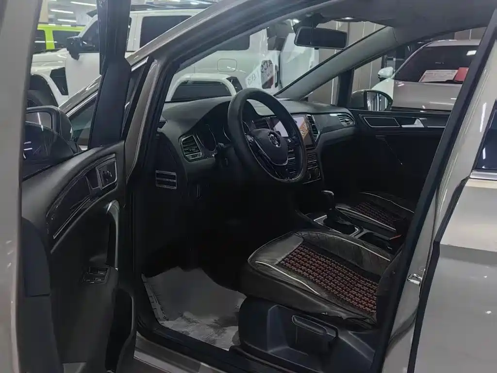 Geely Emgrand GS — миниатюра 12