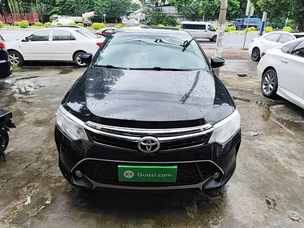 Toyota Camry — миниатюра 3